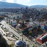 Deluxe Rooms In The Middle Of The Downtown